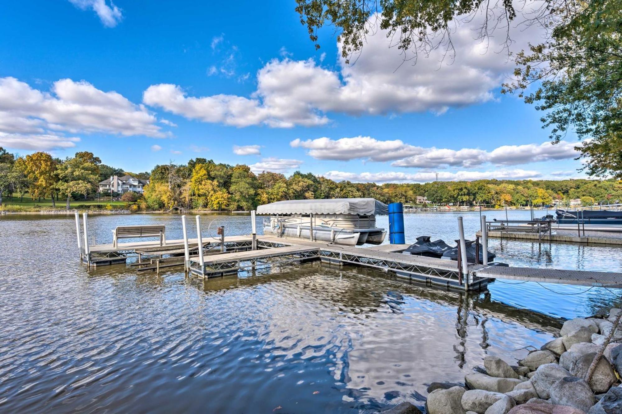 Rock River Retreat With Dock And Seasonal Pool! Edgerton المظهر الخارجي الصورة